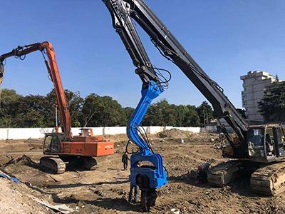 Komatsu WA430 Excavator Mounted Pile Driving Hammer in Cambodia